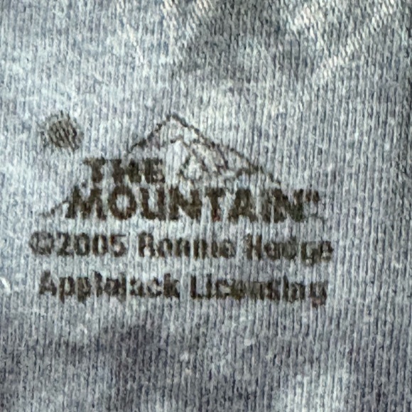 2005 VINTAGE 'THE MOUNTAIN'  TSHIRT - The Stag       Size:  Men's M - Picture 7 of 7